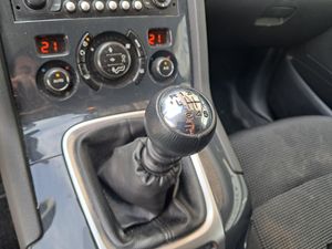 Peugeot 5008 Access 1.6 HDI 115 FAP  - Foto 13