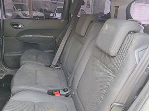 Peugeot 5008 Access 1.6 HDI 115 FAP  - Foto 7