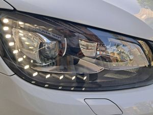 Volkswagen Touran 2.0 TDI 140cv DSG Advance  - Foto 14