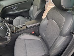 Renault Grand Scénic Black Edition TCe 103kW (140CV) EDC MY21  - Foto 10