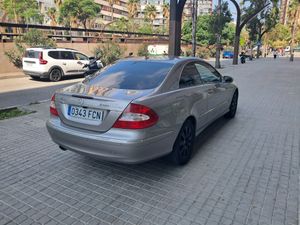 Mercedes Clase CLK 200 K ELEGANCE   - Foto 4