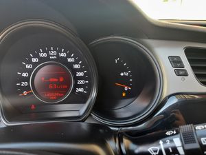 Kia Ceed 1.4 CRDi WGT 90CV Concept  - Foto 13