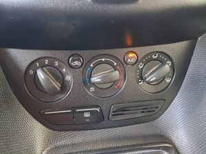 Ford Transit Connect Kombi 1.6 TDCi 75cv Ambiente 230 L2 (M1)  - Foto 14