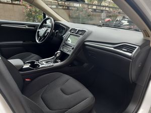 Ford Mondeo 2.0 TDCi 110kW PowerShift Titanium   - Foto 6