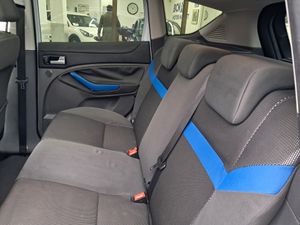 Ford Kuga 2.0 TDCi 2WD Titanium  - Foto 9