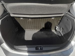 Opel Corsa 1.4 Expression 75 CV  - Foto 11