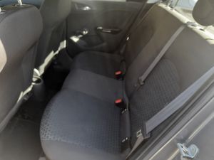 Opel Corsa 1.4 Expression 75 CV  - Foto 10