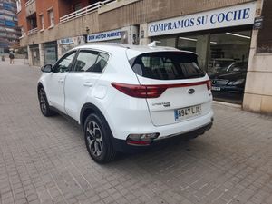 Kia Sportage 1.6 MHEV Business 100kW (136CV) 4x4  - Foto 12