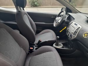 Hyundai i20 i20 1.2 Classic AA KEY  - Foto 8