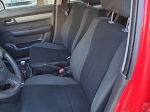 Suzuki Swift 1.3 GL 5p  - Foto 9