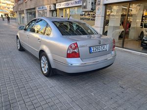 Volkswagen Passat 2.0 Advance 130CV  - Foto 4