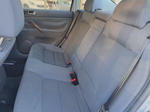 Volkswagen Passat 2.0 Advance 130CV  - Foto 9