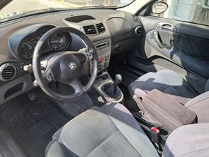 Alfa Romeo 147 1.6 TS 105CV Distinctive  - Foto 7