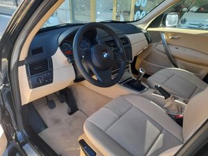 BMW X3 2.0d  - Foto 10