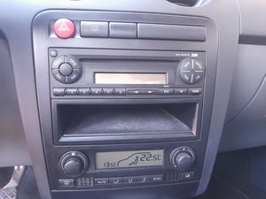 Seat Ibiza 1.4 16v 75cv Reference  - Foto 12