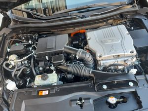 Mitsubishi Eclipse Cross 2.4 PHEV Kaiteki Auto 4WD  - Foto 23