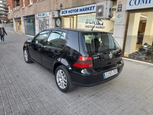 Volkswagen Golf 1.6 Conceptline 105CV  - Foto 5