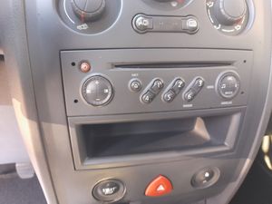 Renault Megane SEDAN CONFORT DYNAMIQUE 1.6 16V  - Foto 12