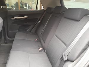 Toyota Auris 2.0 D40D ADVANCE  - Foto 7