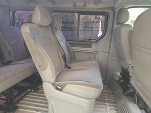 Renault Trafic Combi 6 27 P.Clim Corto Normal 2.5dCi140  - Foto 9