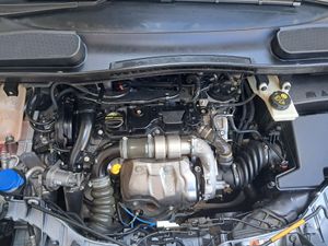 Ford Transit Connect Kombi 1.5 TDCi 75cv Ambiente 230 L2 (M1)  - Foto 16