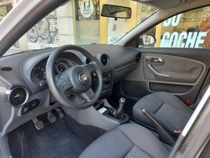 Seat Ibiza 1.4 16v 75cv Stylance  - Foto 9