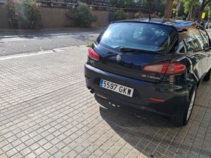 Alfa Romeo 147 147 1.6 TS 105CV Distinctive  - Foto 4