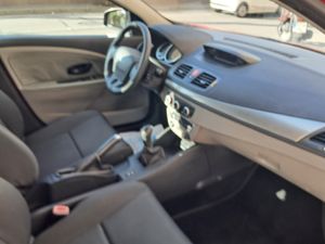 Renault Megane Authentique 1.6 16v 100 E5  - Foto 7