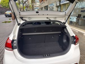 Kia Rio 1.0 T-GDi 74kW (100CV) MHEV iMT GT Line  - Foto 7