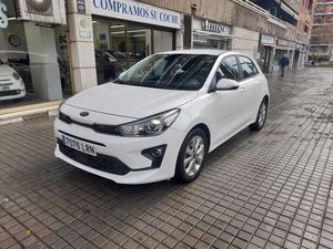 Kia Rio 1.0 T-GDi 74kW (100CV) MHEV iMT GT Line  - Foto 2