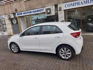 Kia Rio 1.0 T-GDi 74kW (100CV) MHEV iMT GT Line  - Foto 6