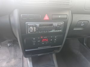 Audi A3  1.6 AMBIENTE  - Foto 12