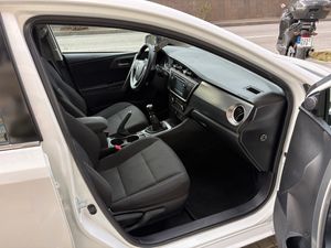 Toyota Auris 130 Active  - Foto 6
