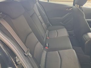 Mazda 3 2.0 GE 165 MT Luxury Safety  - Foto 8