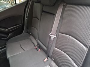 Mazda 3 2.0 GE 165 MT Luxury Safety  - Foto 10