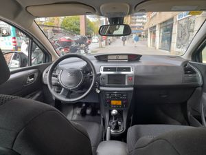Citroën C4 1.6 HDi 110cv Exclusive  - Foto 12