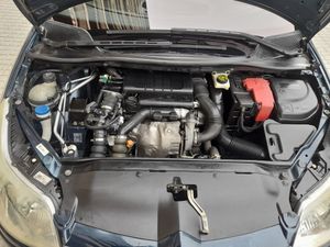 Citroën C4 1.6 HDi 110cv Exclusive  - Foto 15