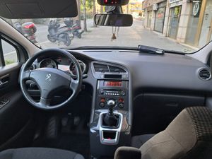 Peugeot 5008 Access 1.6 HDI 115 FAP  - Foto 7