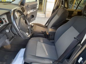 Jeep Patriot 2.0 TDCi 110kW PowerShift Titanium  - Foto 18