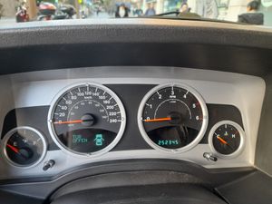 Jeep Patriot 2.0 TDCi 110kW PowerShift Titanium  - Foto 26