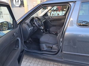 Skoda Yeti 1.2 TSI AMBITION  - Foto 10