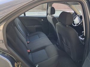 Ford Mondeo 2.0 TDci 115 Ambiente  - Foto 8