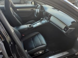 Porsche Panamera 4S  - Foto 17