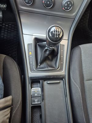 Volkswagen Golf 1.6 TDi ADVANCE 110CV BMT  - Foto 11