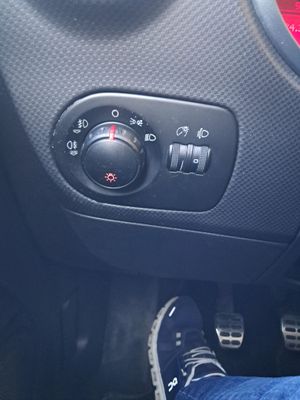 Seat Leon 2.0 TDI 140cv Stylance  - Foto 9