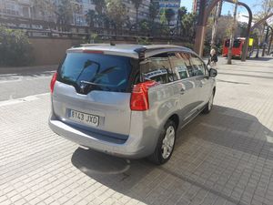 Peugeot 5008 Allure 1.6 BlueHDi 88KW (120CV)  - Foto 4