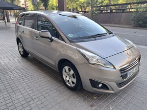 Peugeot 5008 Access 1.6 HDI 115 FAP  - Foto 4