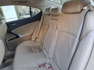 Lexus IS 220d Luxury  - Foto 8