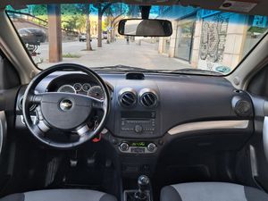 Chevrolet Aveo 1.4 16v LT  - Foto 7
