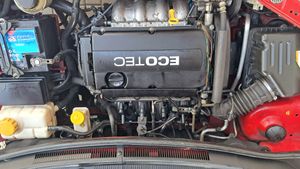 Chevrolet Aveo 1.4 16v LT  - Foto 13